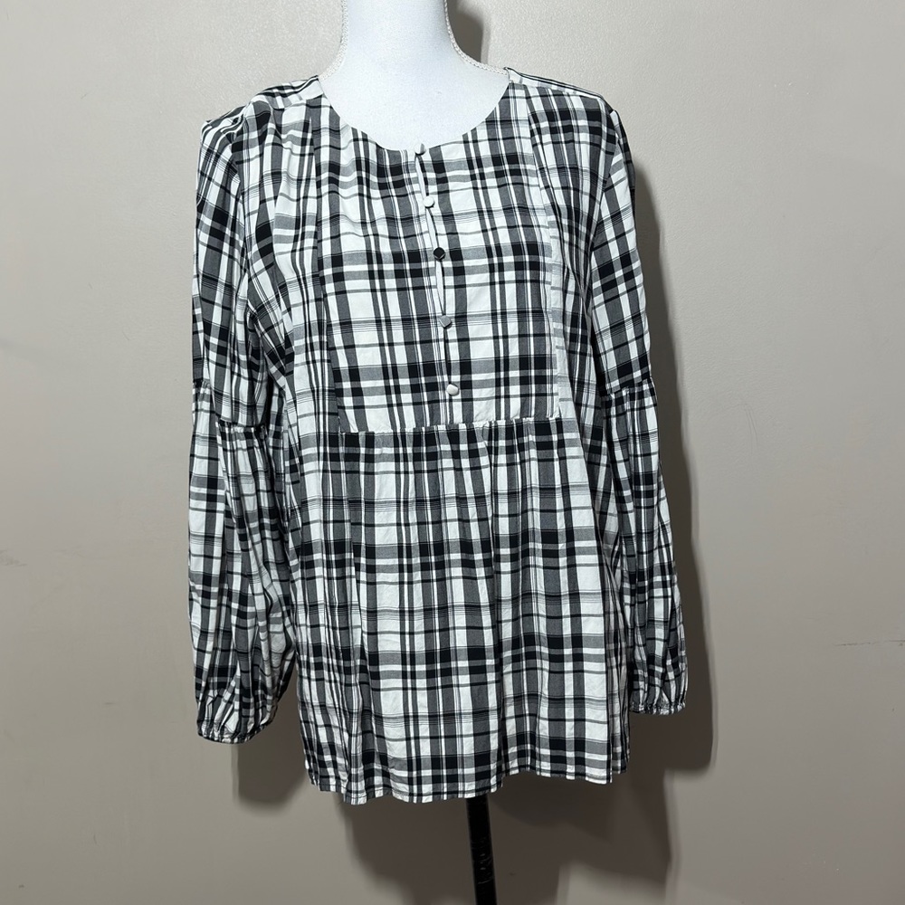 Loft || woman’s paid long sleeves blouse Size Large